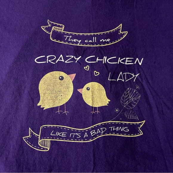 Gildan women's XL Crazy Chicken Lady purple funny t-shirt - Picture 4 of 4